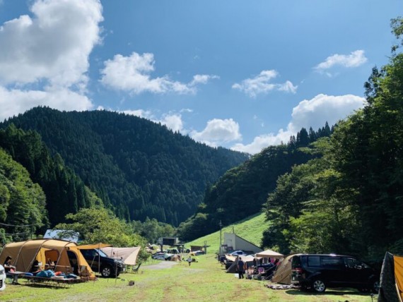 Tokura Camp Baseで使えるクーポン一覧｜レジャーの割引クーポン ダレモ【おでかけ】