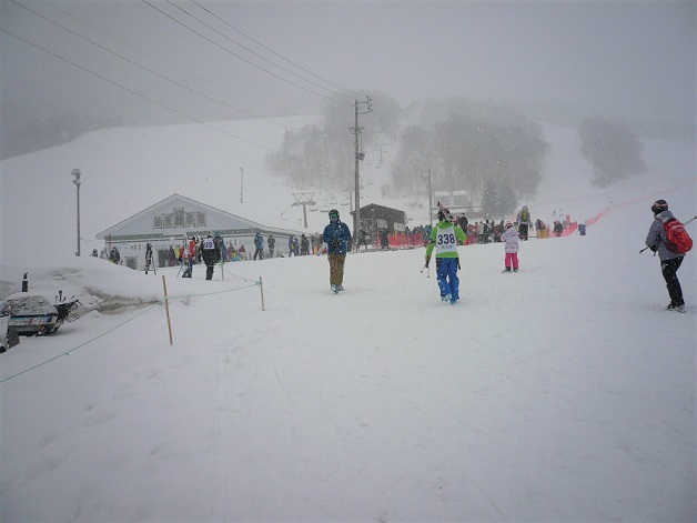小雪のち吹雪