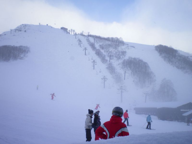 今期初の八方尾根スキー場です