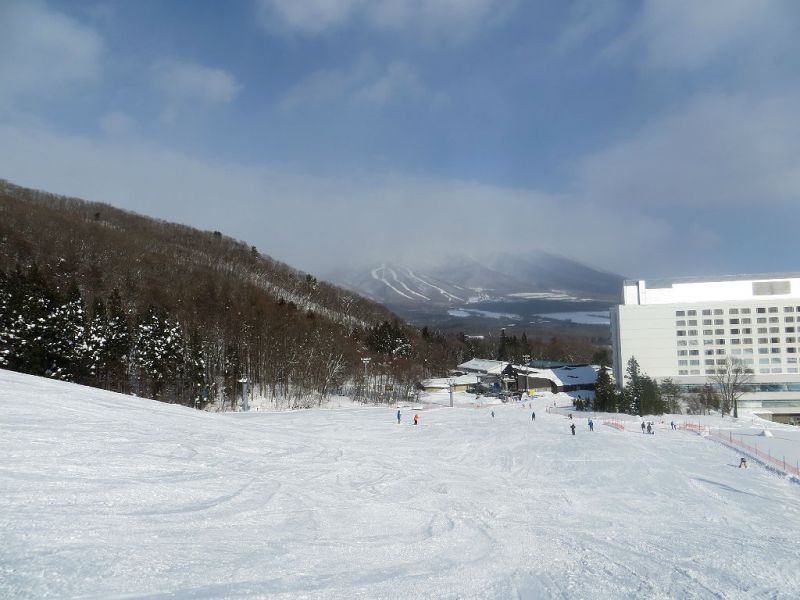 岩手山は麓だけしかみえません
