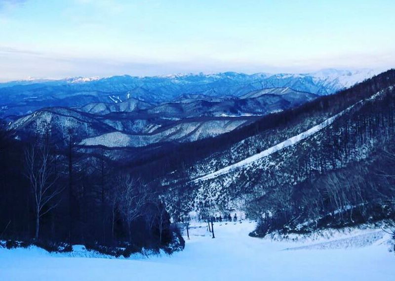 他のスキー場よりも早く雪が積もっていました